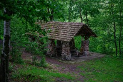 Rasthütte im Diljan Forest