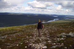 Auf dem Joenkielinen mit Blick zum Lemmenjoki by Seija