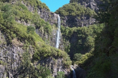 Blick zum Wasserfall