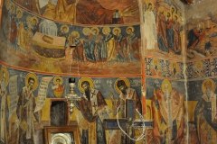 In der Kirche in Plataniotissa