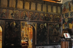 In der Kirche in Plataniotissa