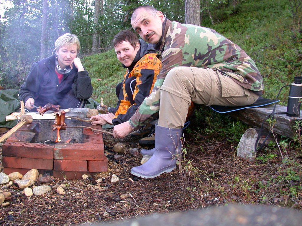 02_r_beim_grillen01