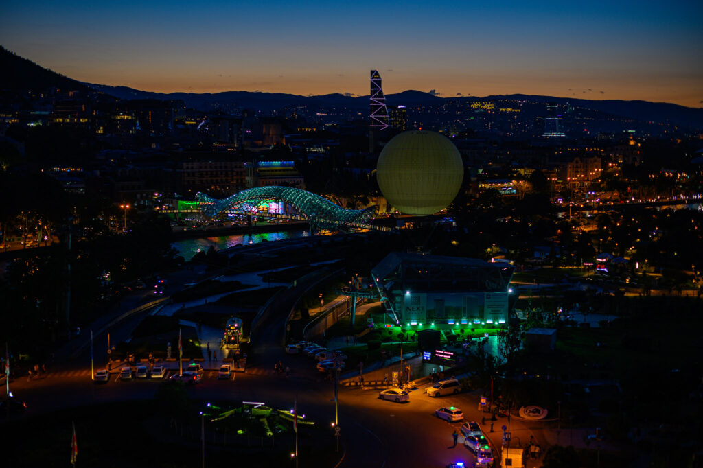 Tiflis in der Blauen Stunde